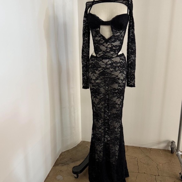 Elegant Black Lace Women Dress - Picture 3 of 7